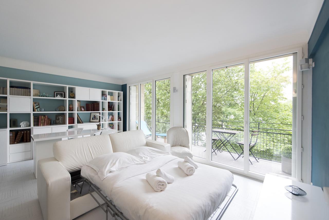 Veeve - By The Riverbank Paris Exterior photo
