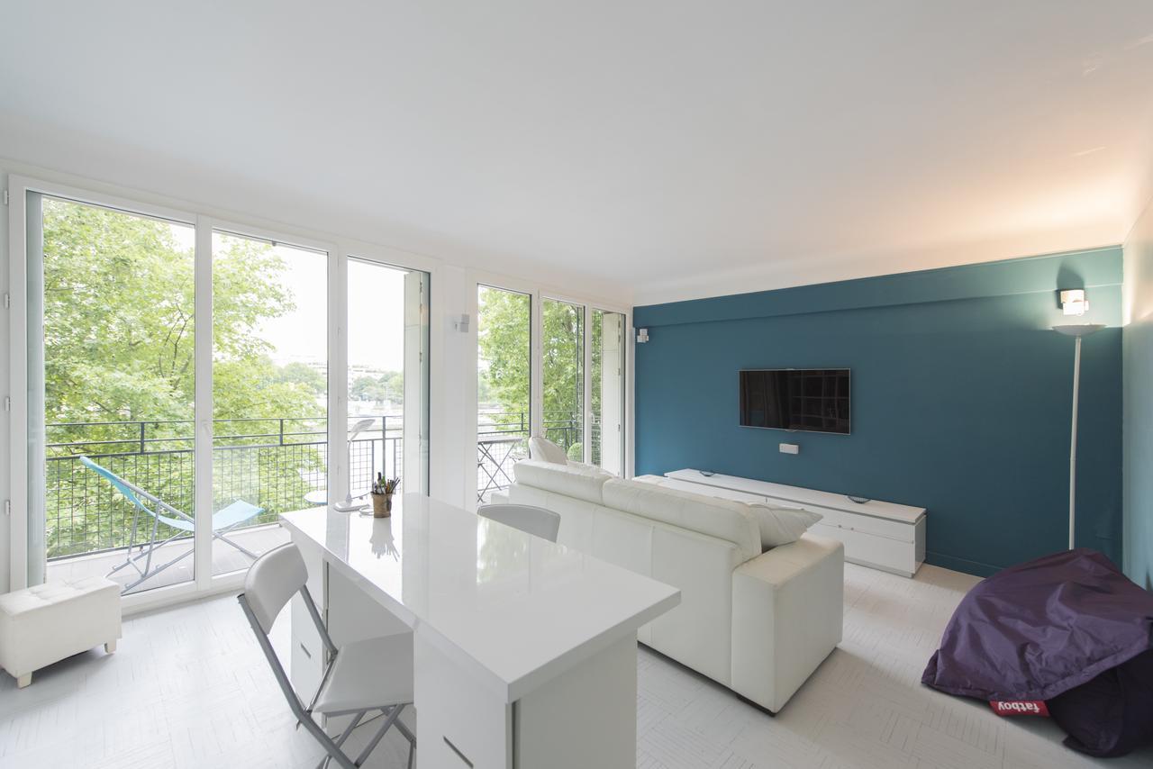 Veeve - By The Riverbank Paris Exterior photo